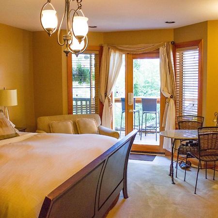 Tranquility Bay Waterfront Inn Sechelt Phòng bức ảnh