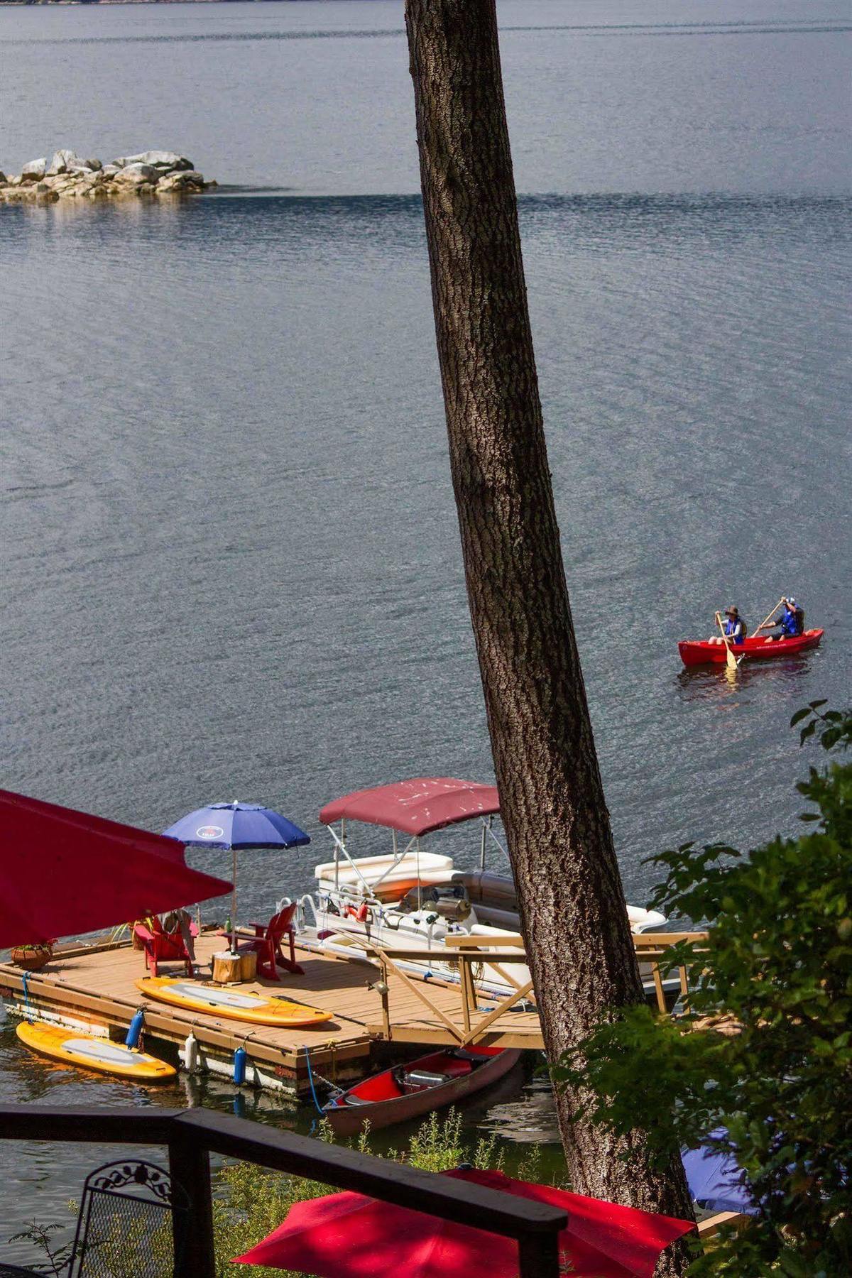 Tranquility Bay Waterfront Inn Sechelt Ngoại thất bức ảnh