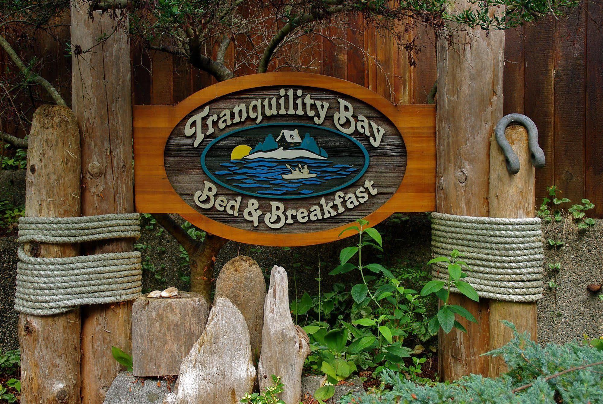 Tranquility Bay Waterfront Inn Sechelt Ngoại thất bức ảnh